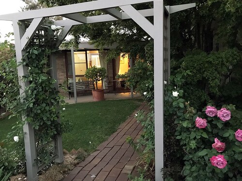 "The Studio" Armidale