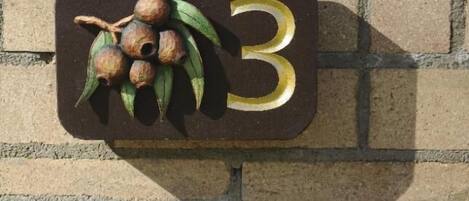 تفاصيل الفندق من الخارج