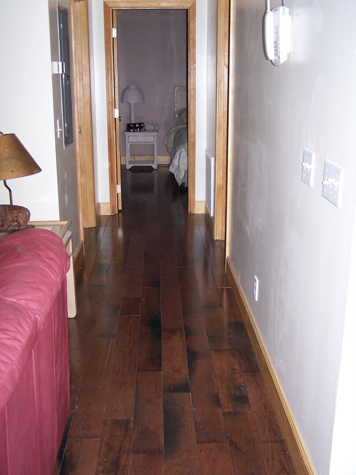 Beautiful, private and charming Cabin set in the Beauty of Nature.