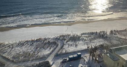Atlantis Oceanfront On The Beach~2BR/2BA Pool Balcony ~ July Mini Stay Dates!