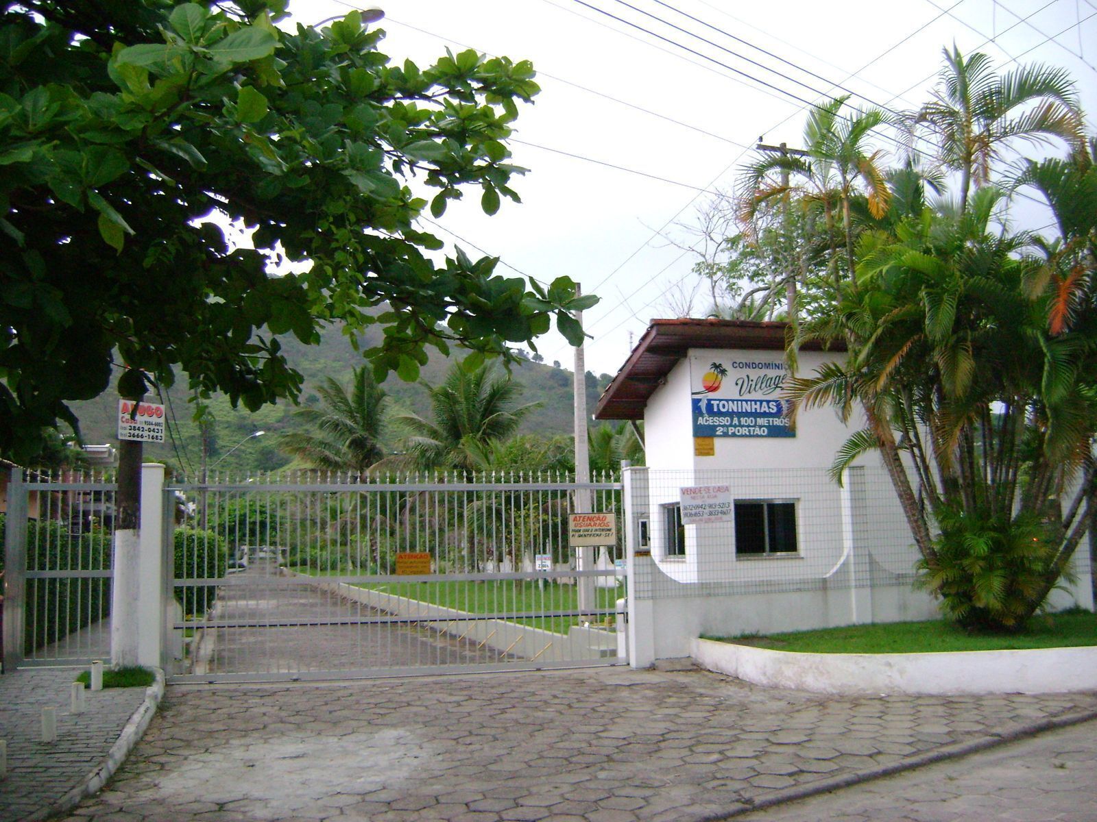 Toninhas Beach - Closed Condominium - Sea Side