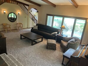 Smart TV, fireplace, DVD player, books