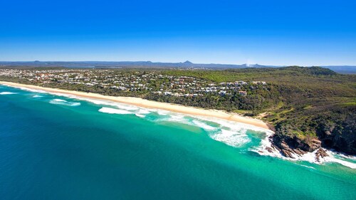 Elanda St - Luxurious Beachside Living