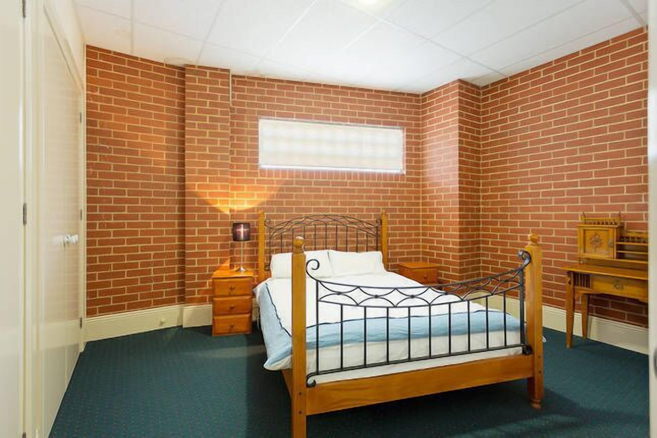 Holiday On Mostyn in the Centre of Town