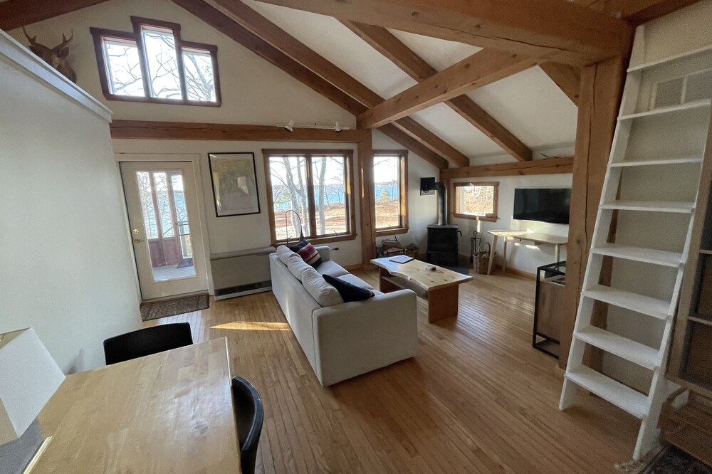 Spectacular 8 Acre Oceanfront Property with Beautiful Sunsets
