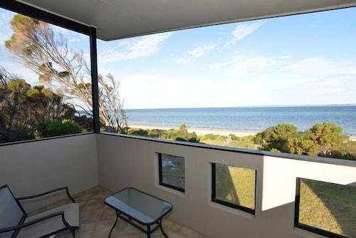 Wahroonga On The Water