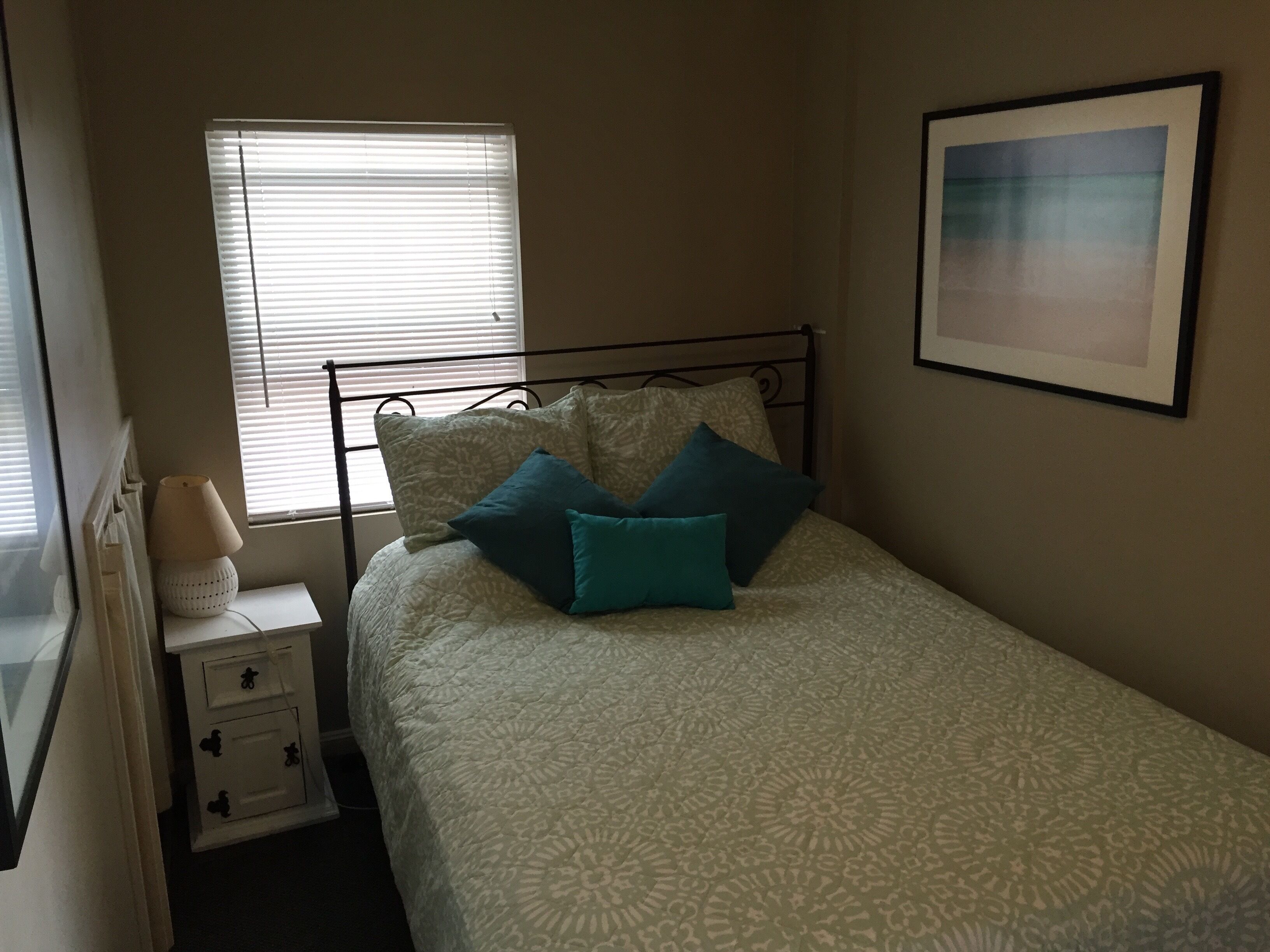 Charming Beach One-Bdrm,  Aug. 25 - Sept. 2 - 8 nights NOW ONLY 1100!