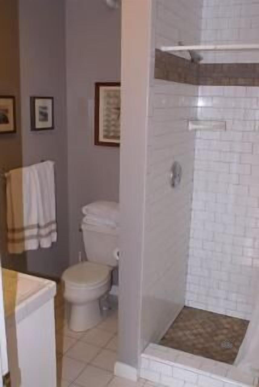 Charming Beach One-Bdrm,  Aug. 25 - Sept. 2 - 8 nights NOW ONLY 1100!