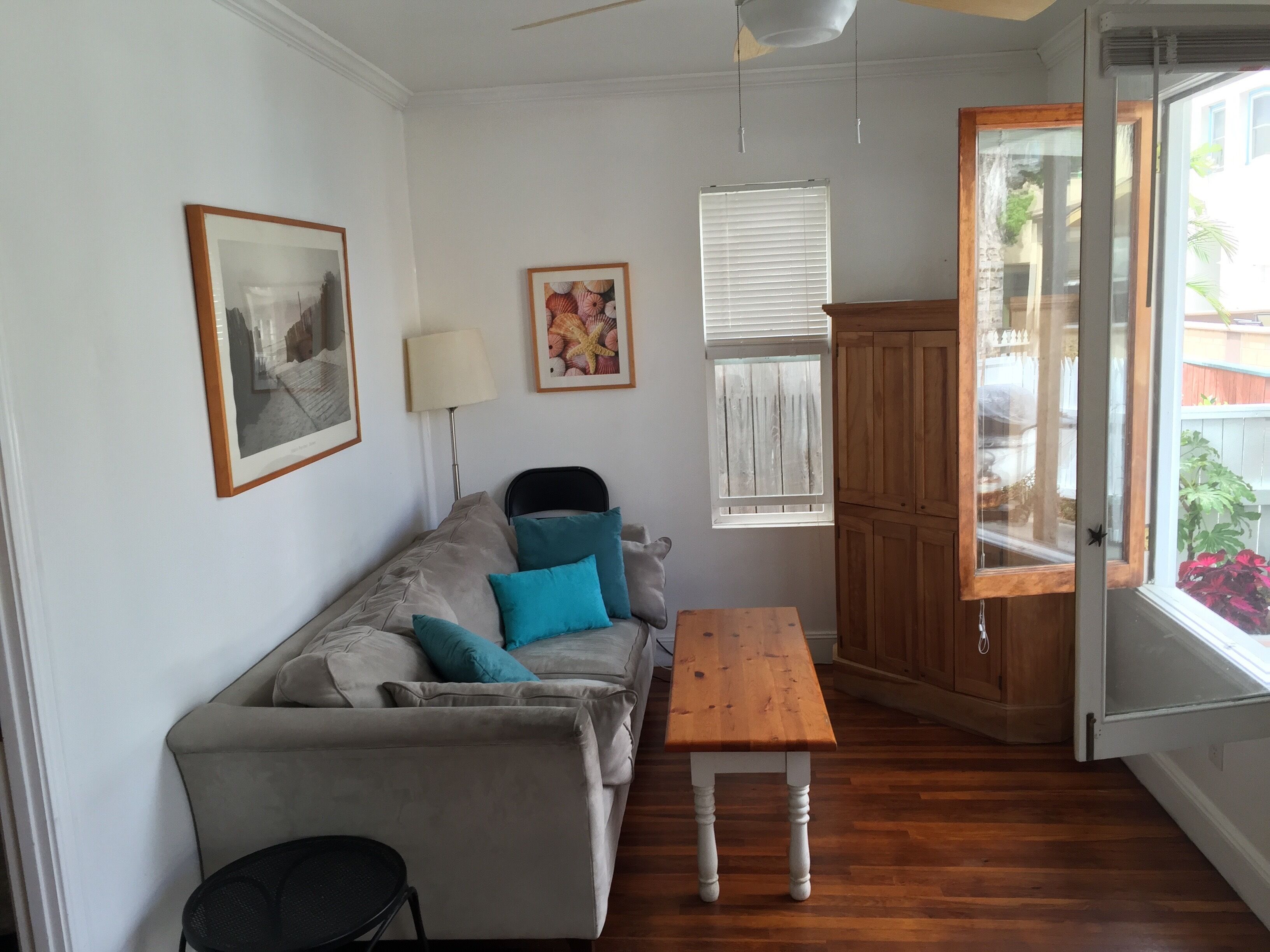 Charming Beach One-Bdrm,  Aug. 25 - Sept. 2 - 8 nights NOW ONLY 1100!