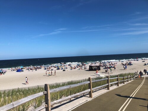 Heated Pool , One Block to Private Beach