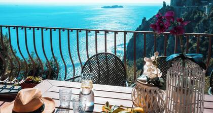 Huvila Punta Del Sole Positano