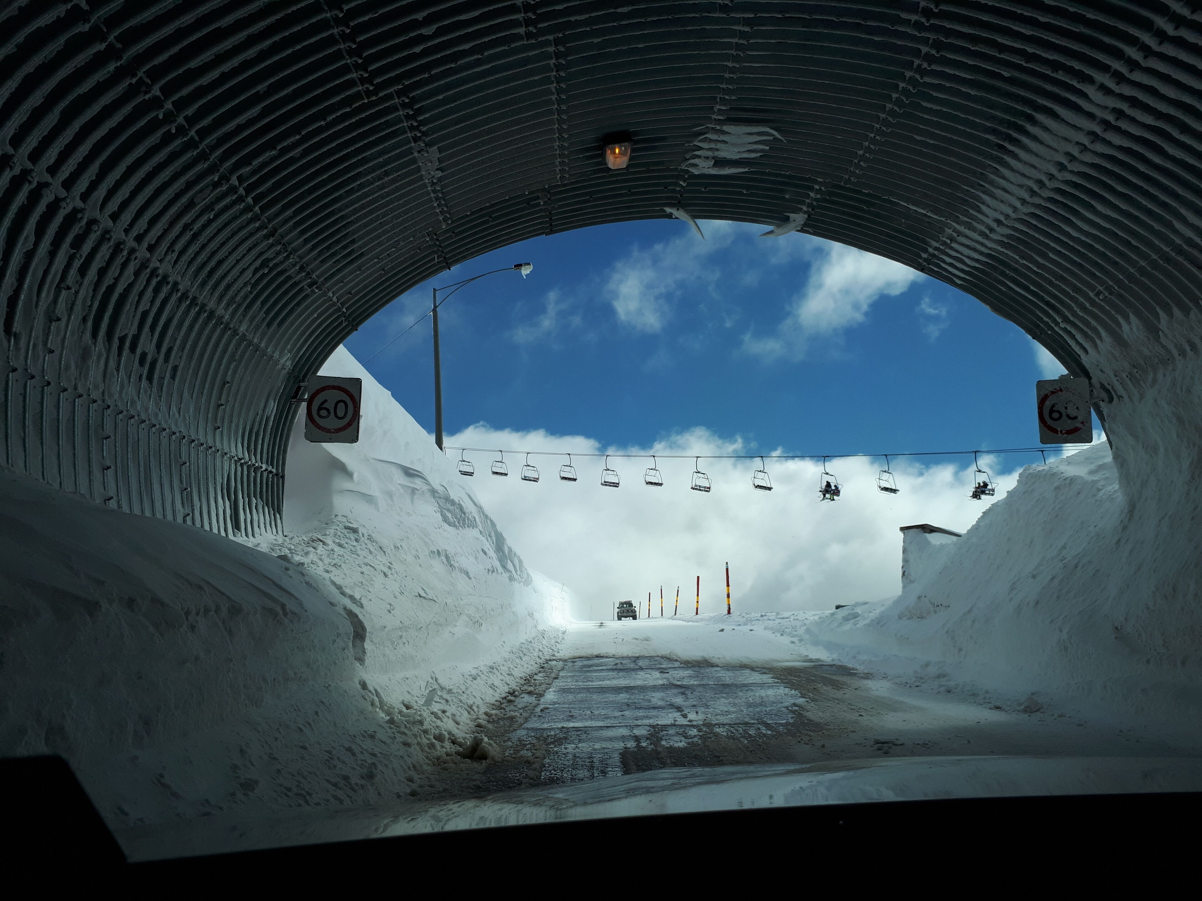Alpine Bliss at Moritz (Hotham) -  2 under cover parks — image 6