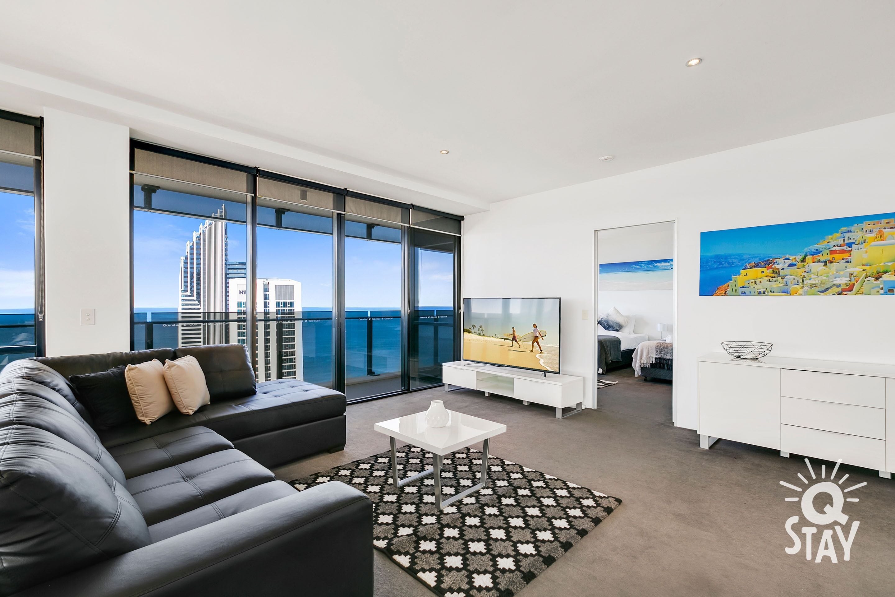 Circle on Cavill 3 Bedroom Sub Penthouse — image 11