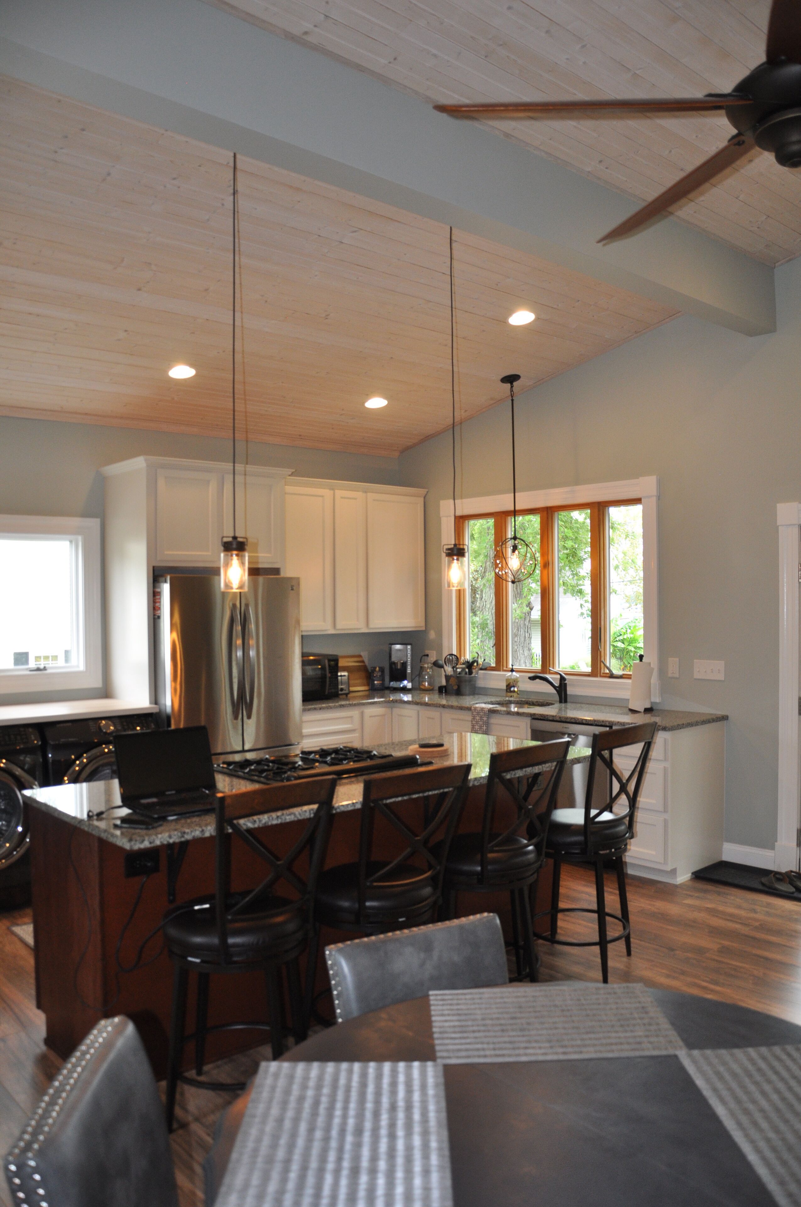 New Bungalow with view of South River!