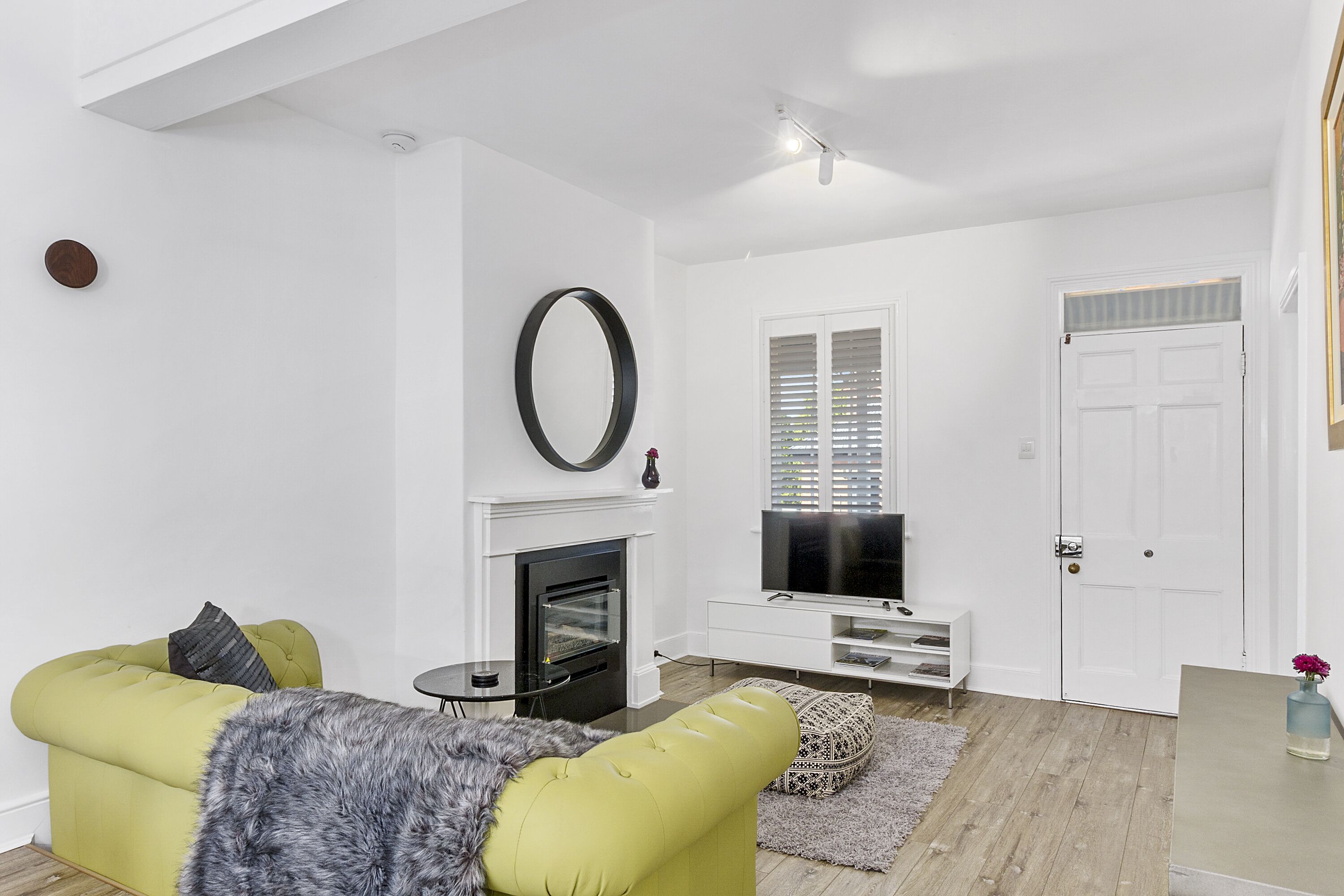 \"Colonial Hampdens\" Splendid Luxury Georgian Cottage 2 - Genuine 2 Bedroom — image 5