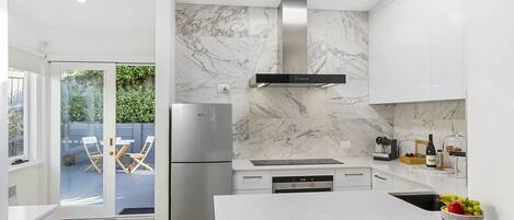 Fridge, microwave, oven, stovetop