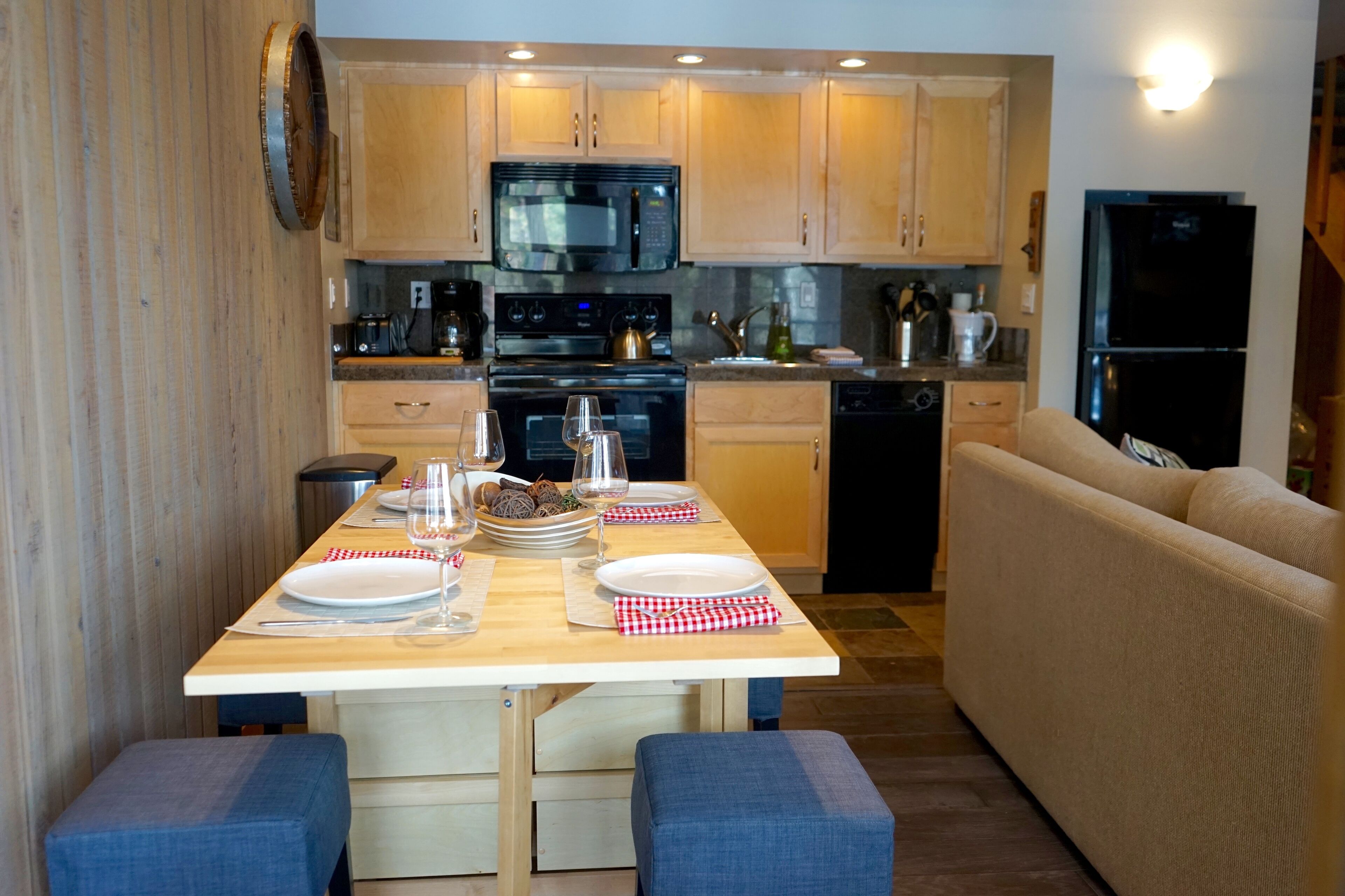 Upgraded Mt.Bachelor Village Loft Condo
+ includes IKON pass holder offer