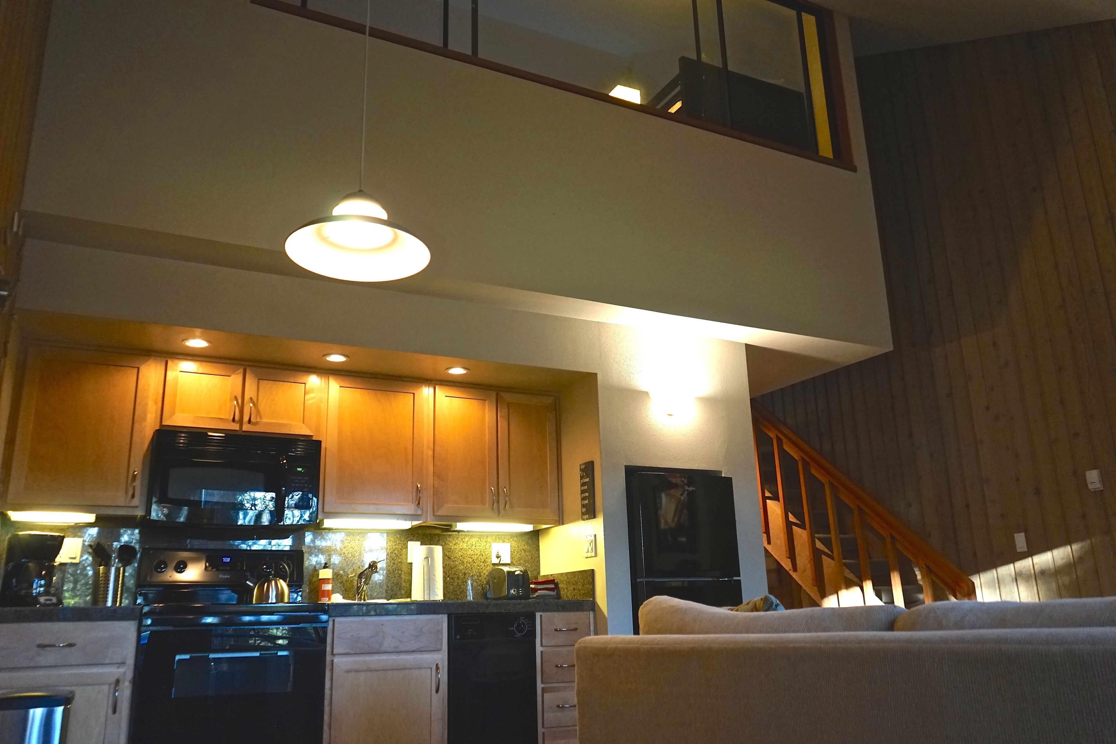 Upgraded Mt.Bachelor Village Loft Condo
+ includes IKON pass holder offer