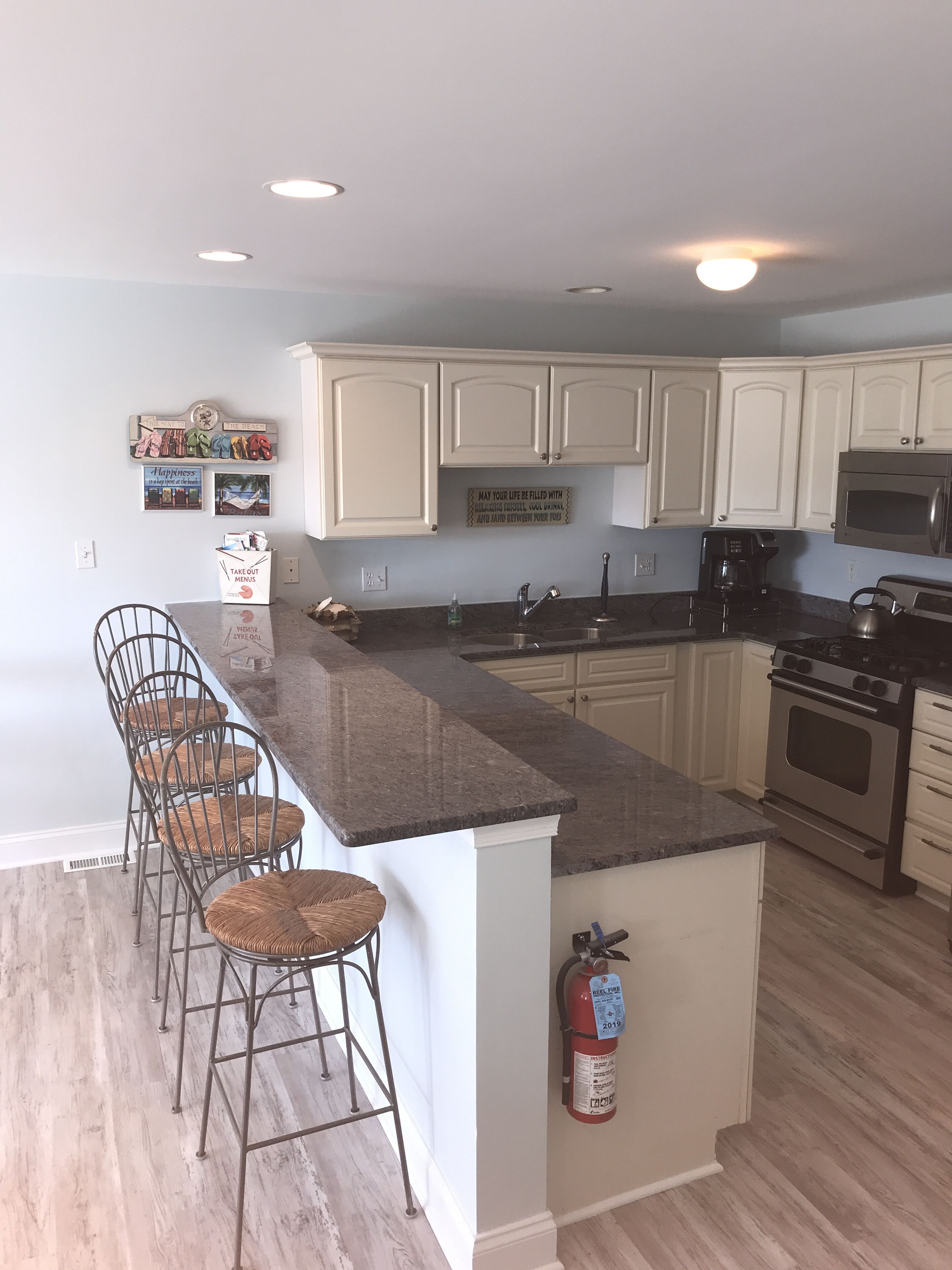 2023 October Specials - 4 BR 3 Bath 2-level condo sleeps 10 - Booking 2024