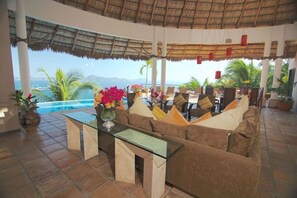 Interior - Oceanfront staffed villa gated community (Manzanillo)