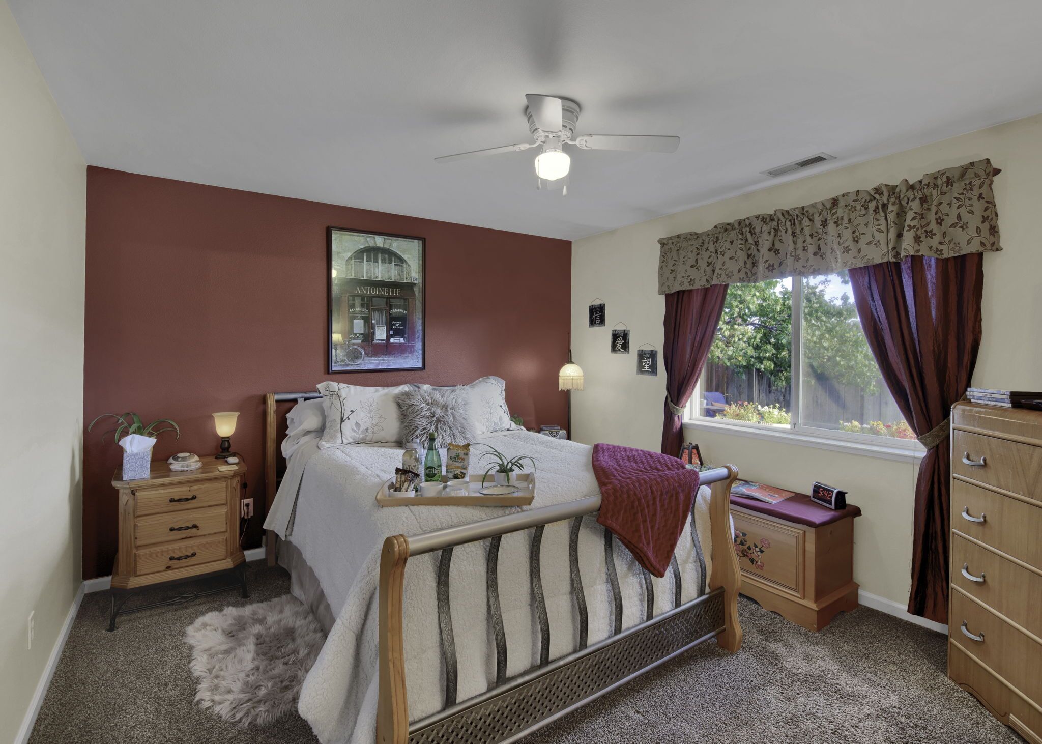 Toni's Country Desert Oasis Includes HOMEMADE BREAKFAST/DINNER