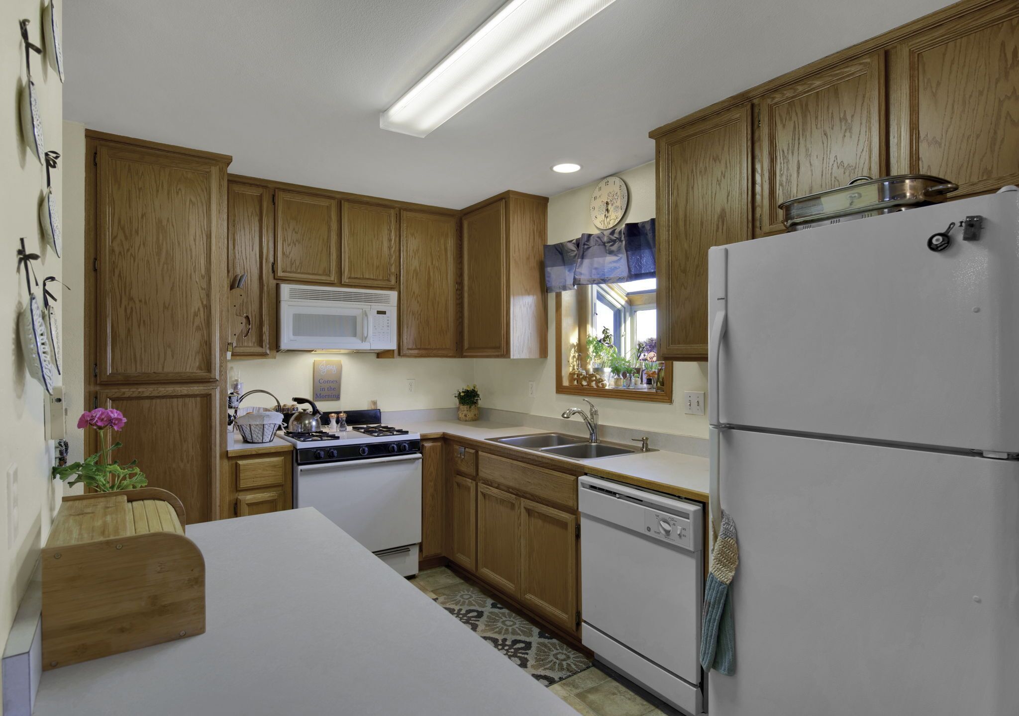 Toni's Country Desert Oasis Includes HOMEMADE BREAKFAST/DINNER