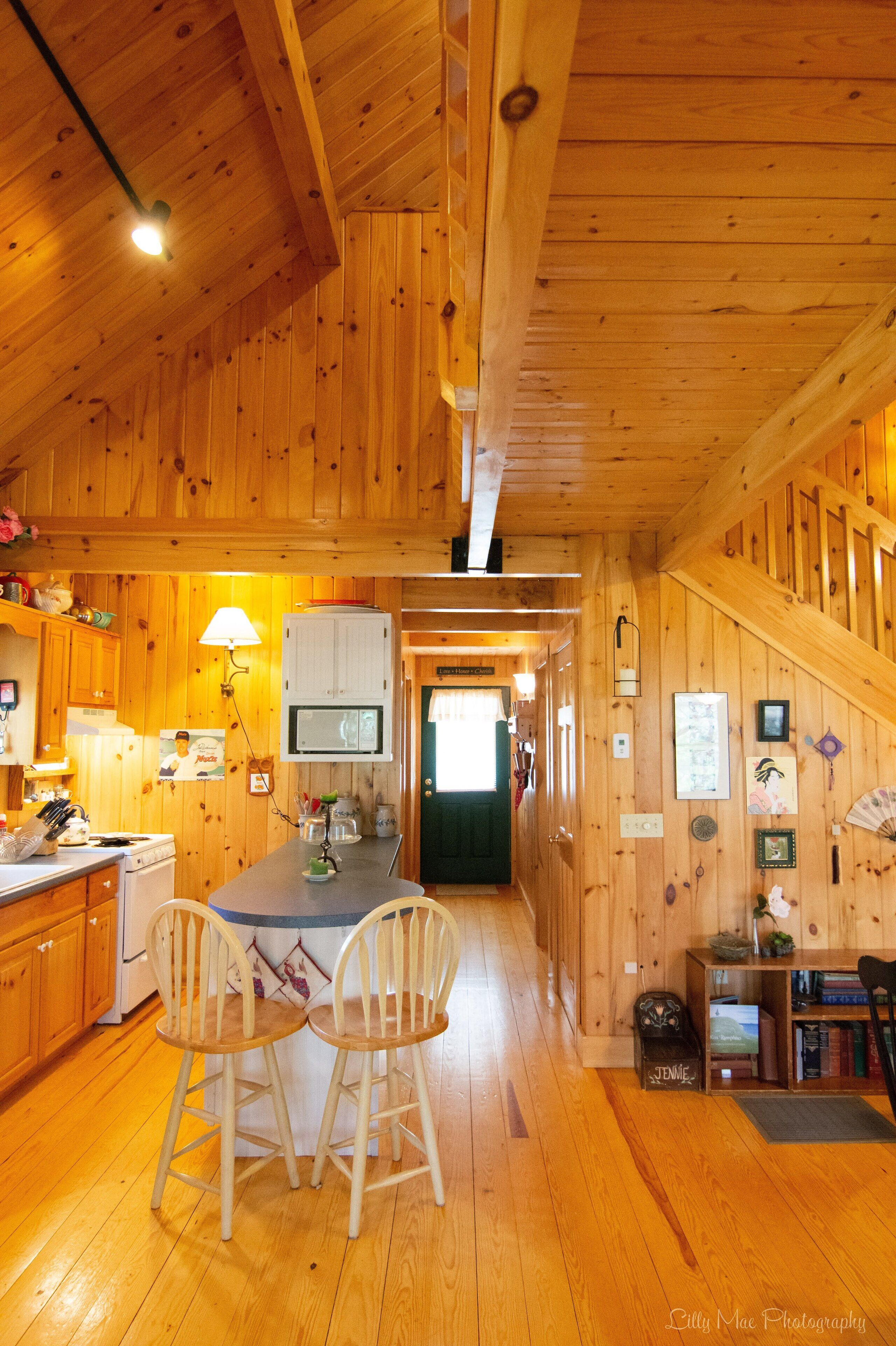 Mountains, Beach, or Boston Day Trips! Swimming, Foliage, Winter Sports Nearby