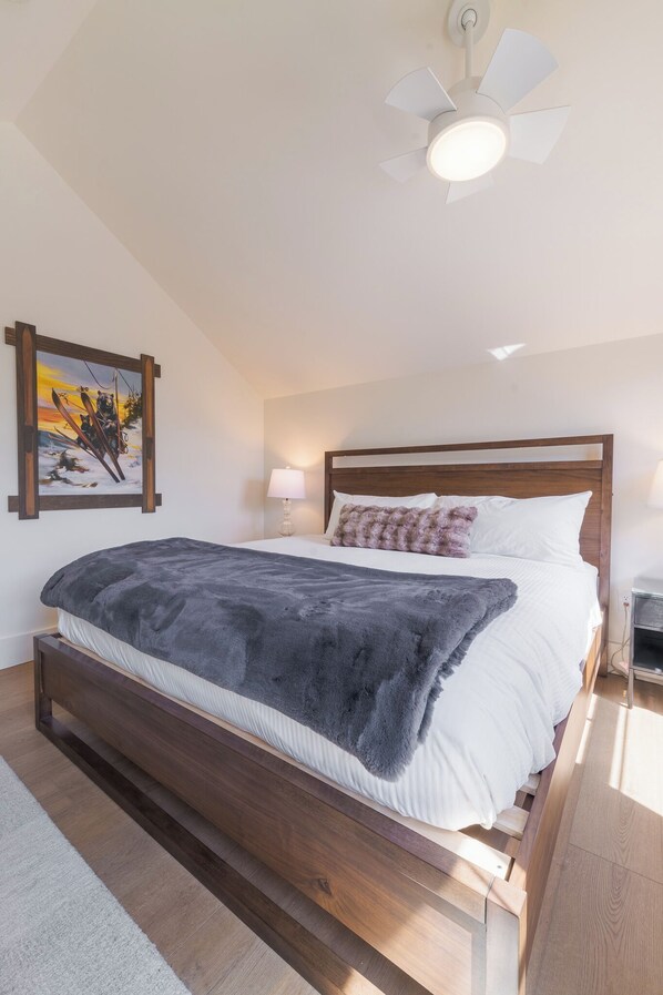 2 Schlafzimmer, Bügeleisen/Bügelbrett, kostenloses WLAN, Bettwäsche