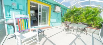 Pet-Friendly / Family-Friendly Waterfront Vacation Rental + Free Boat Dockage!