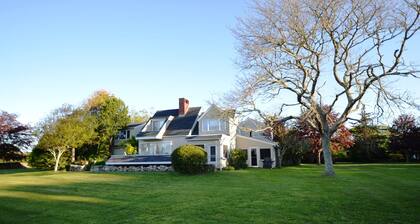 Westport MA BOOK NOW 4 bdrm close to Bristol/Newport RI, Boston MA