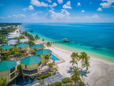 TB Beach Swimming Pool, Tennis, Hot Tub, dock, arrive any day, tropical paradise