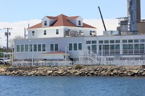 Exterior - 114 Long Pond Rd - Pet-friendly modern home, fenced-in backyard, outdoor shower (Barnstable)