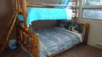 4 habitaciones, tabla de planchar con plancha y wifi gratis