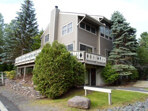 Exterior - Ski on Ski off 4BR Hunter Highlands Condo Super Clean! Big roomy (Hunter)