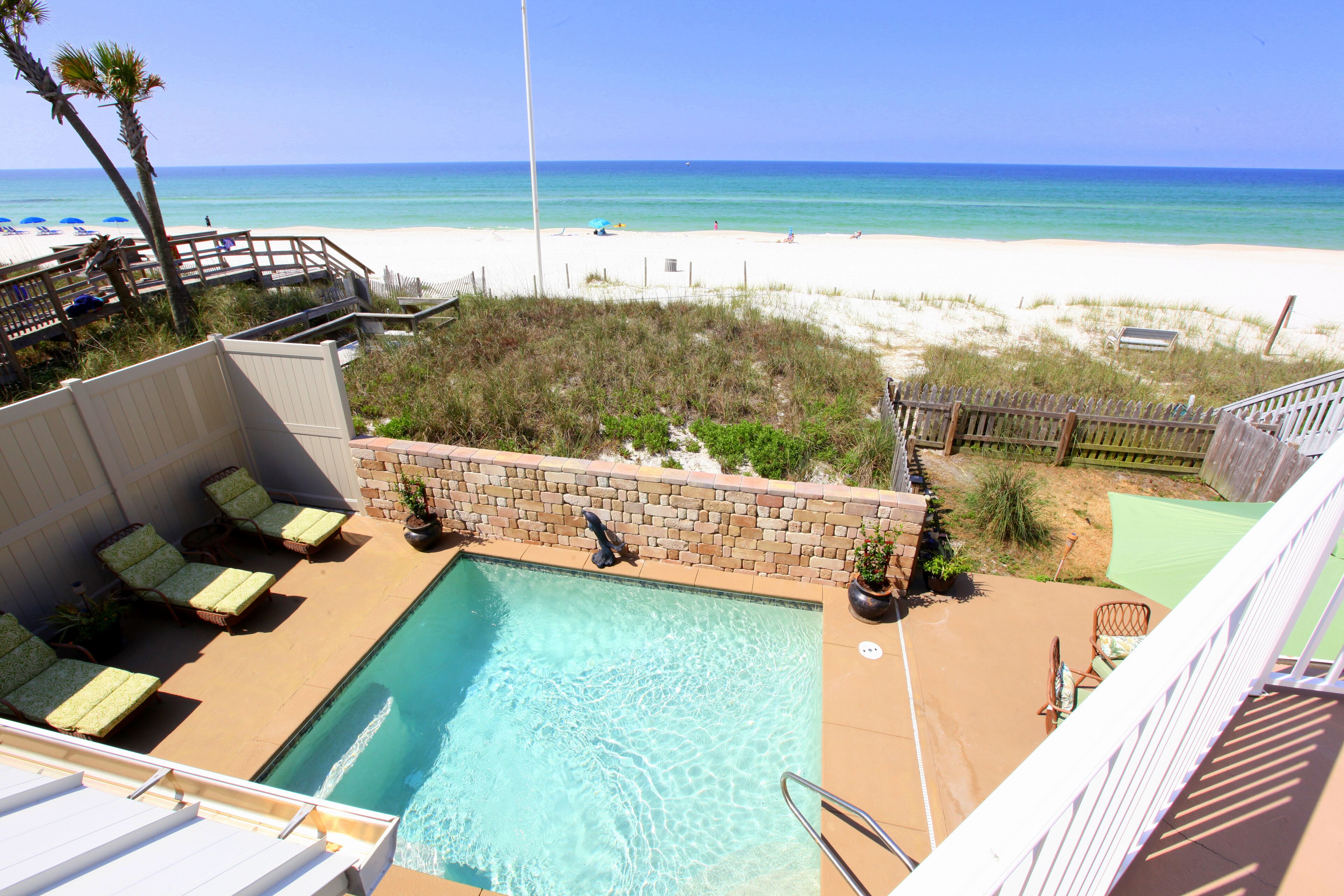 8208 Surf:-5 BEDROOM-GULF FRONT HOME with POOL! Sleeps 18! Summer Special!