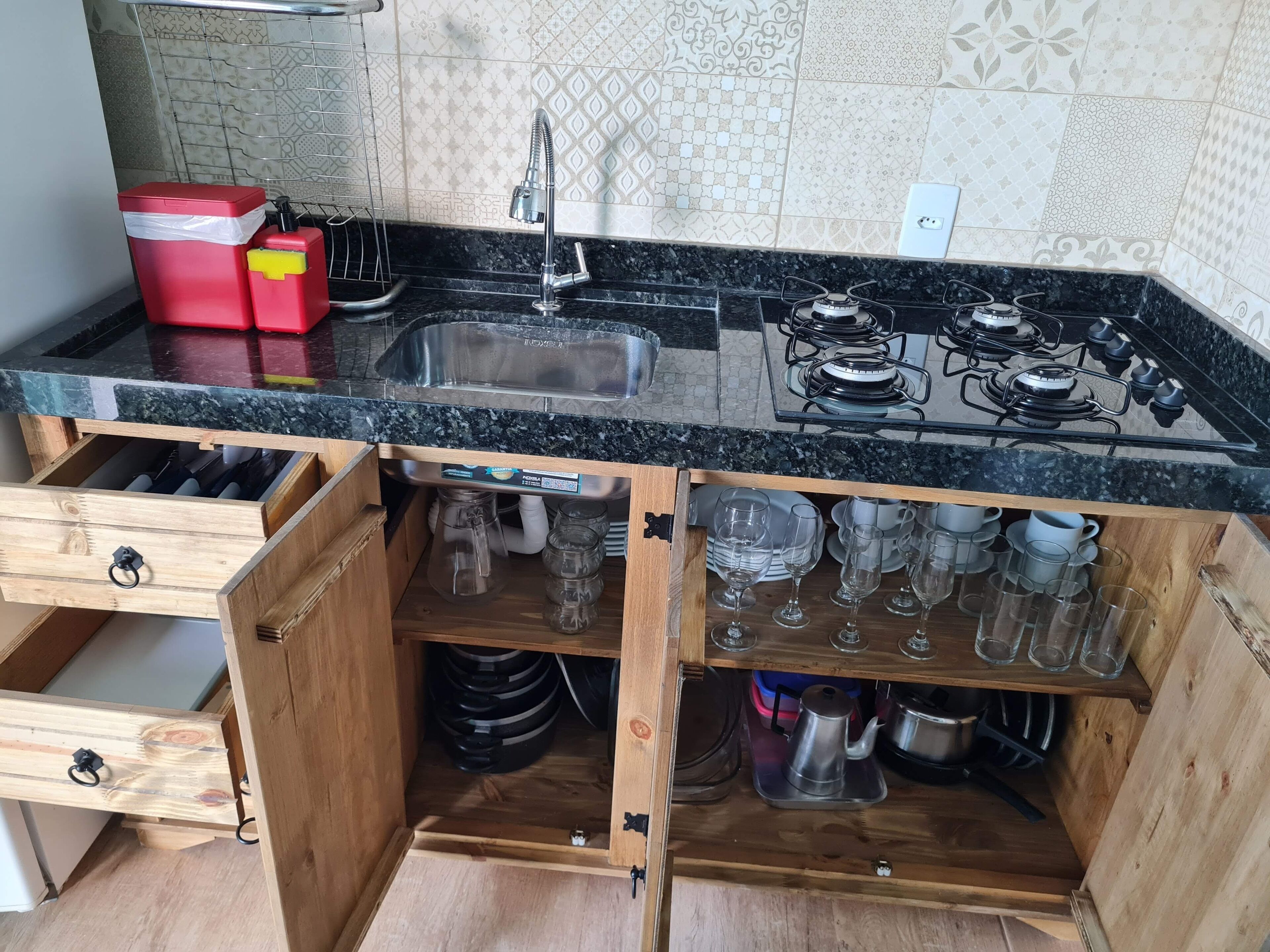 Pousada Morada Nativa with air close to Bombas Beach -Bombinhas SC 