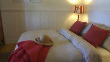 2 Schlafzimmer, Bügeleisen/Bügelbrett, Bettwäsche