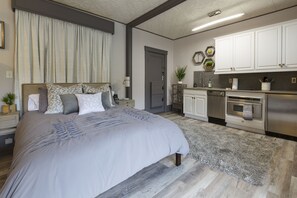 1 Schlafzimmer, Schreibtisch, Bügeleisen/Bügelbrett, kostenloses WLAN