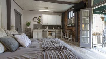 1 chambre, bureau, fer et planche à repasser, Wi-Fi gratuit