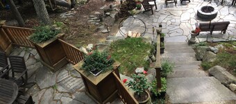 Peaceful lakeside getaway