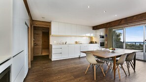 Mikrovågsugn, ugn, spishäll och diskmaskin