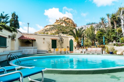 Derek's Marsalforn Home