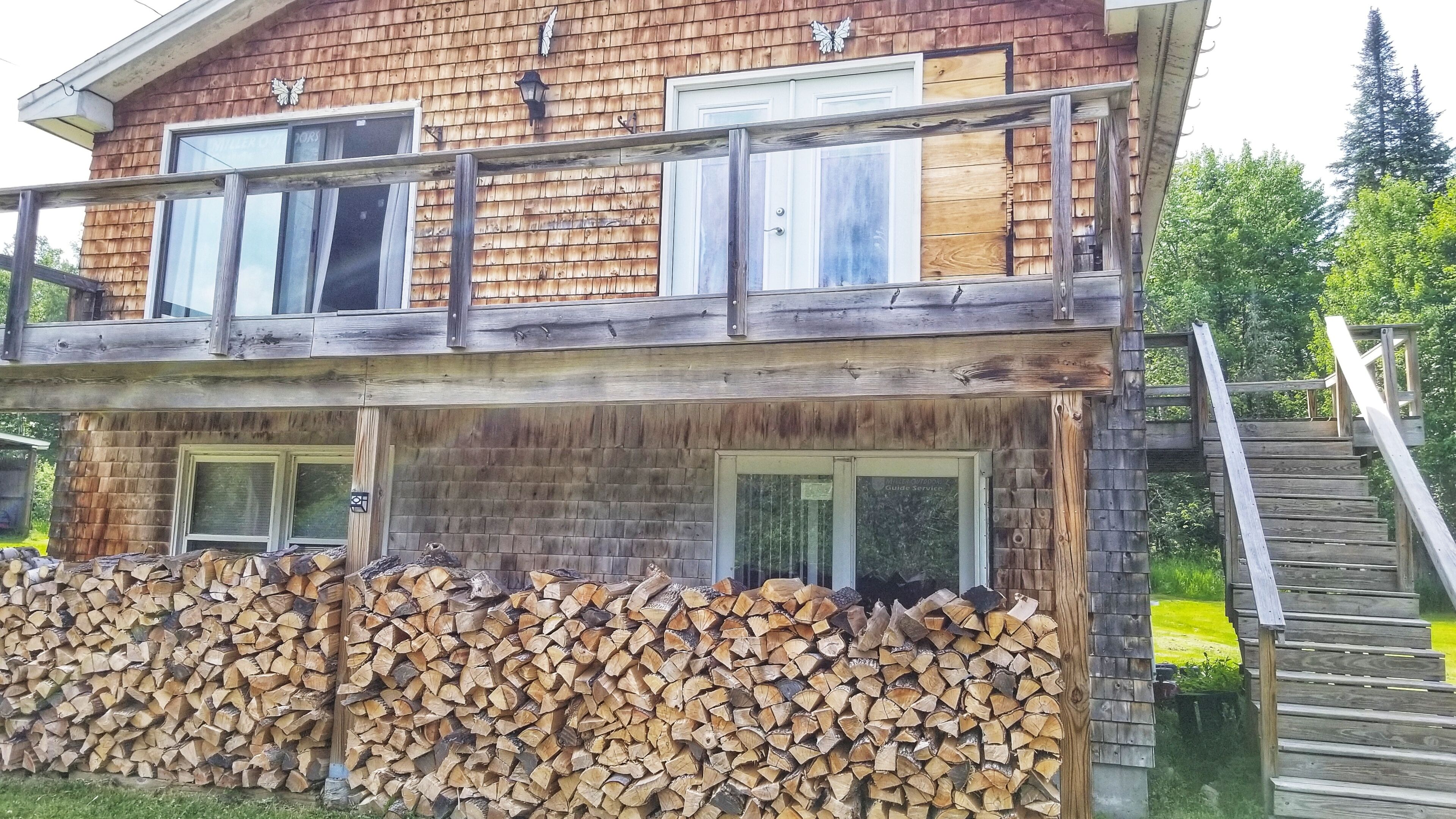 Front of building from driveway
