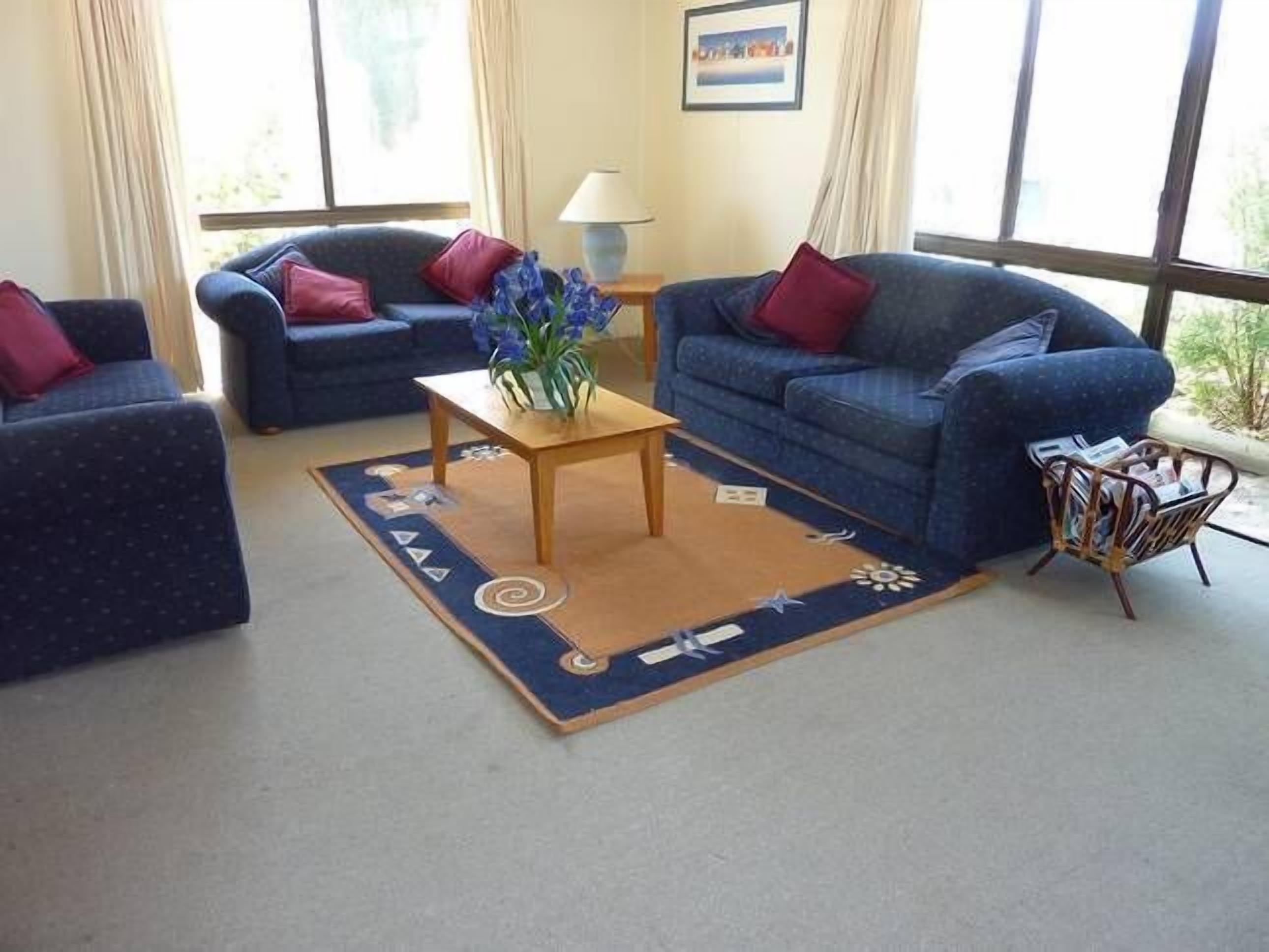 Marion Bay Beach Cottage — image 3