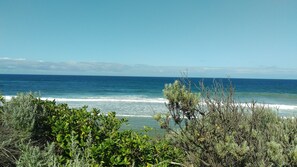 Plage à proximité, chaises longues