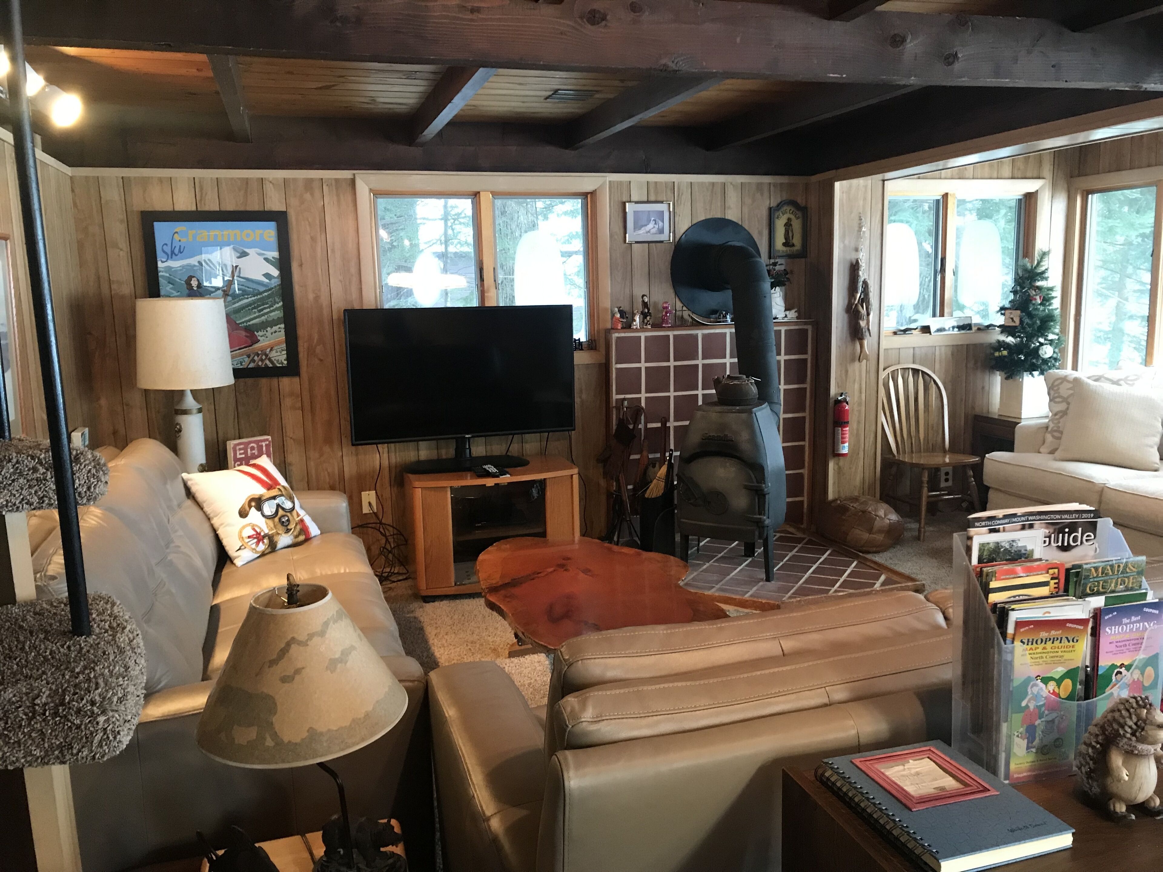 Waterfront house  /Near ski resorts