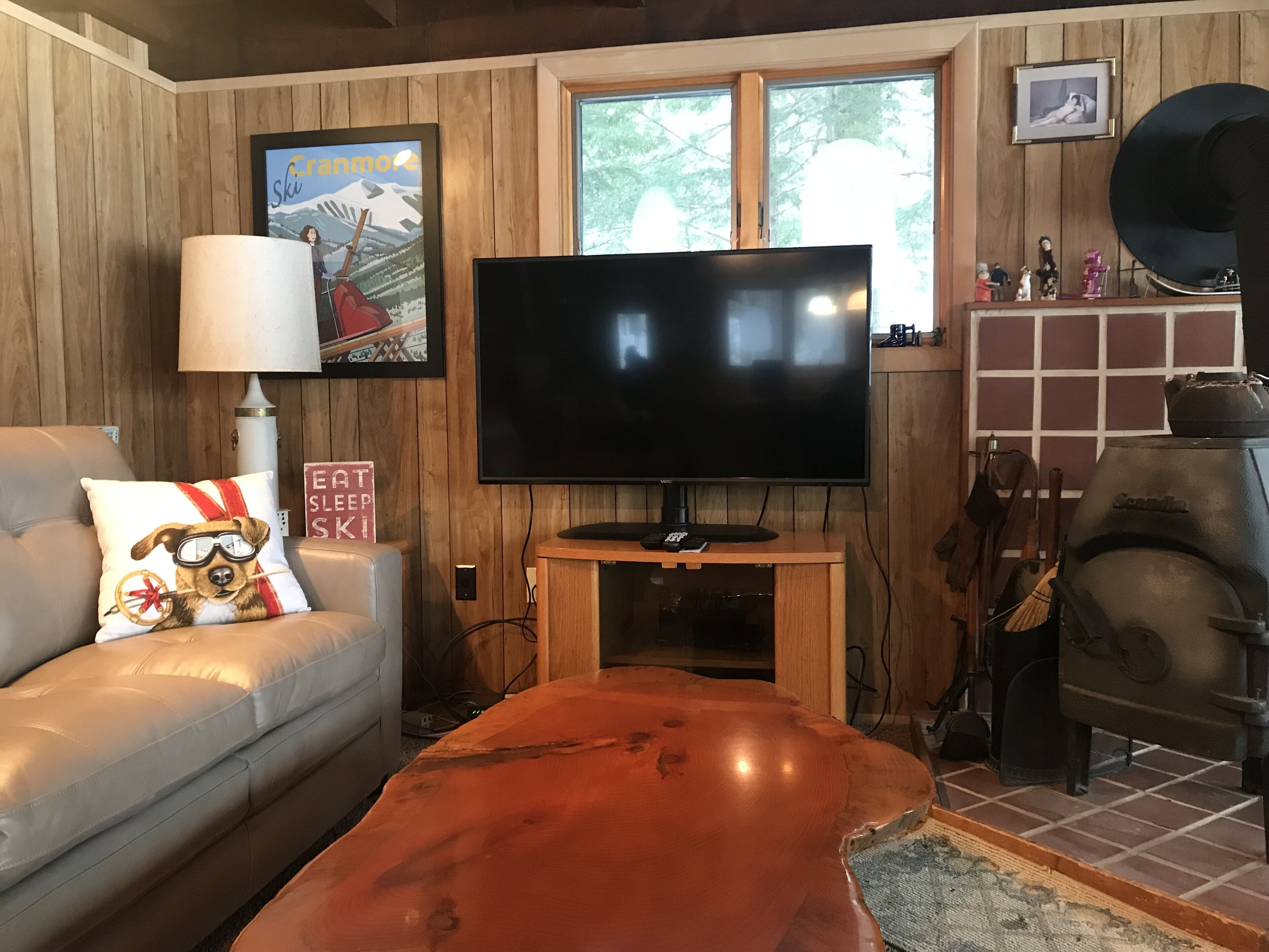 Waterfront house  /Near ski resorts