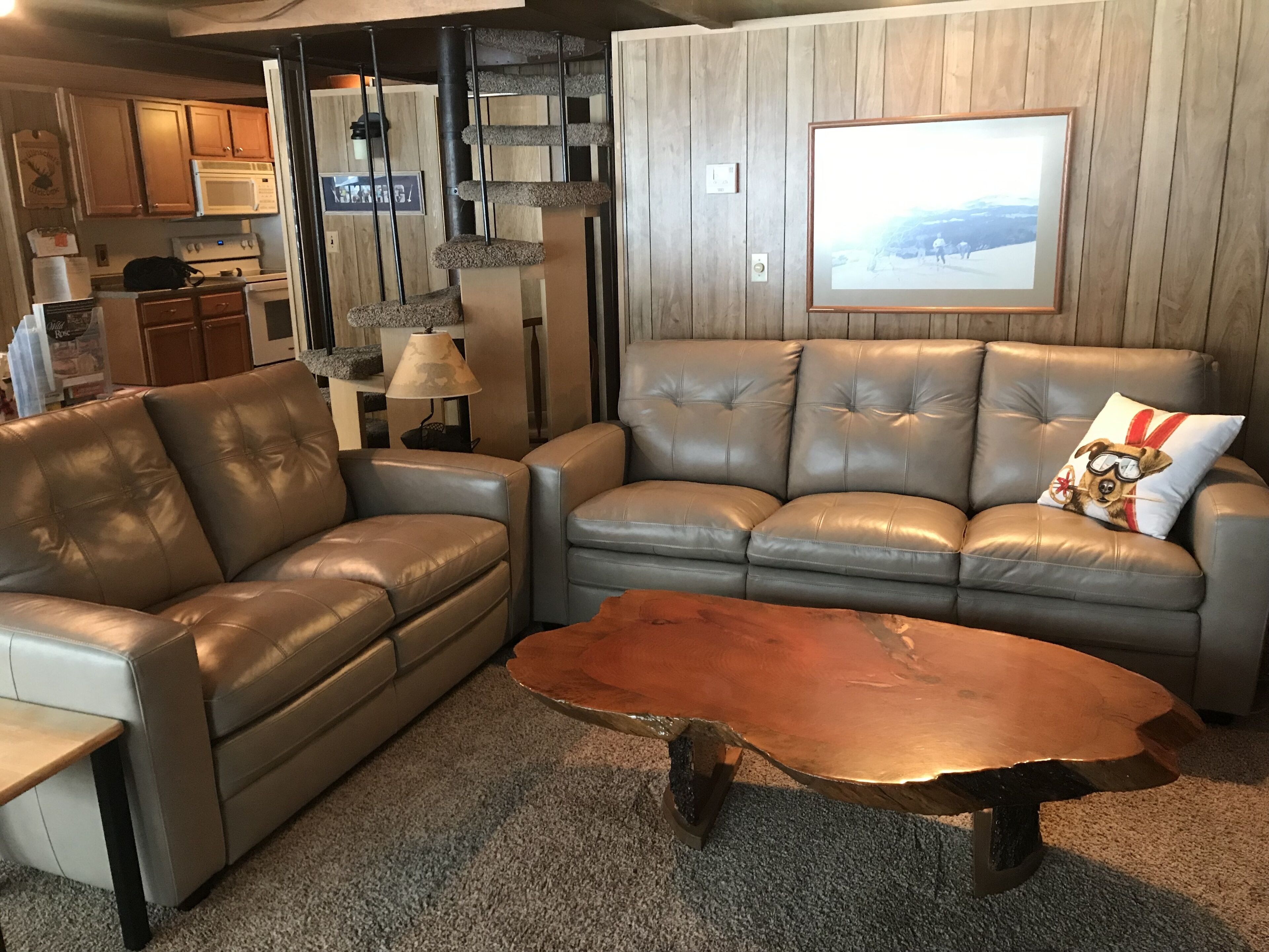 Waterfront house  /Near ski resorts