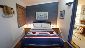 5 bedrooms, iron/ironing board, free WiFi, bed sheets