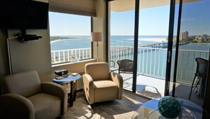 TV, DVD player, table tennis, books - Beachfront Lovers Key Beach Club 802 - Gorgeous ocean view! (Fort Myers Beach)
